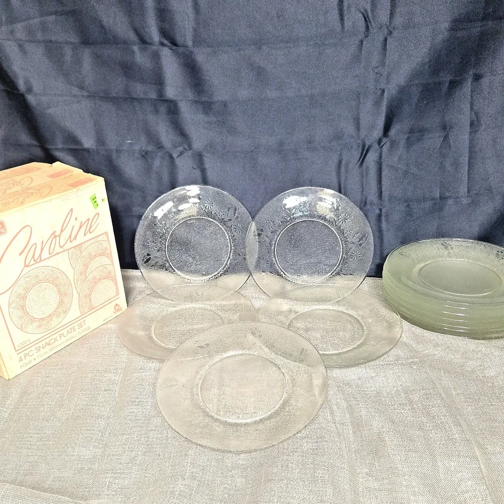 Vintage 12 Anchor Hocking 7.5 in Plates Caroline 1970s 3 boxes of 4 Grannycore